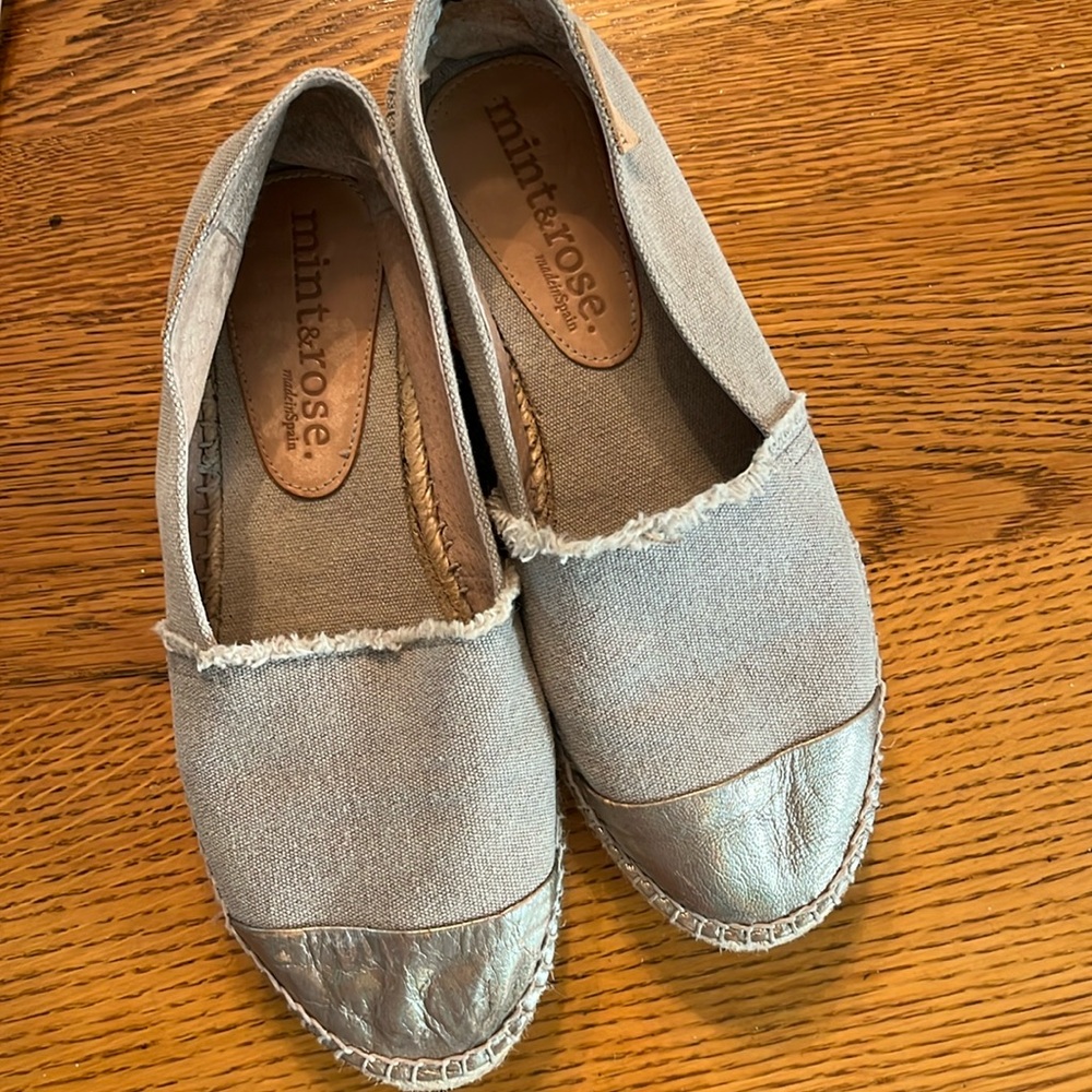 Mint & Rose Anthropologie Espadrille’s size 38
